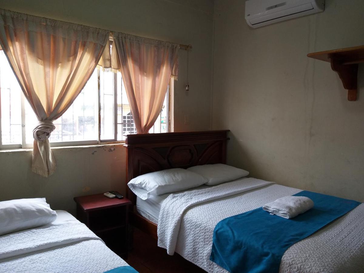Hostal Miconia Puerto Ayora  Ngoại thất bức ảnh