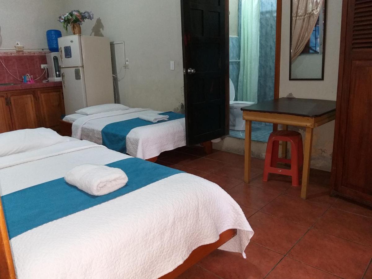 Hostal Miconia Puerto Ayora  Ngoại thất bức ảnh