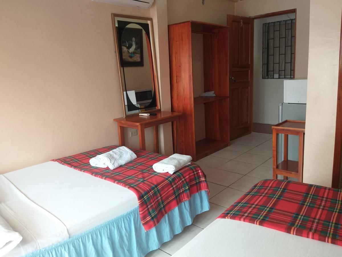 Hostal Miconia Puerto Ayora  Ngoại thất bức ảnh