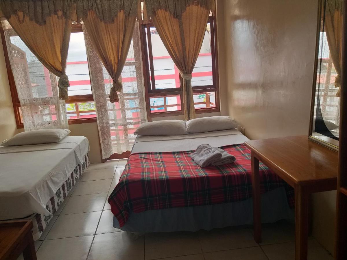 Hostal Miconia Puerto Ayora  Ngoại thất bức ảnh
