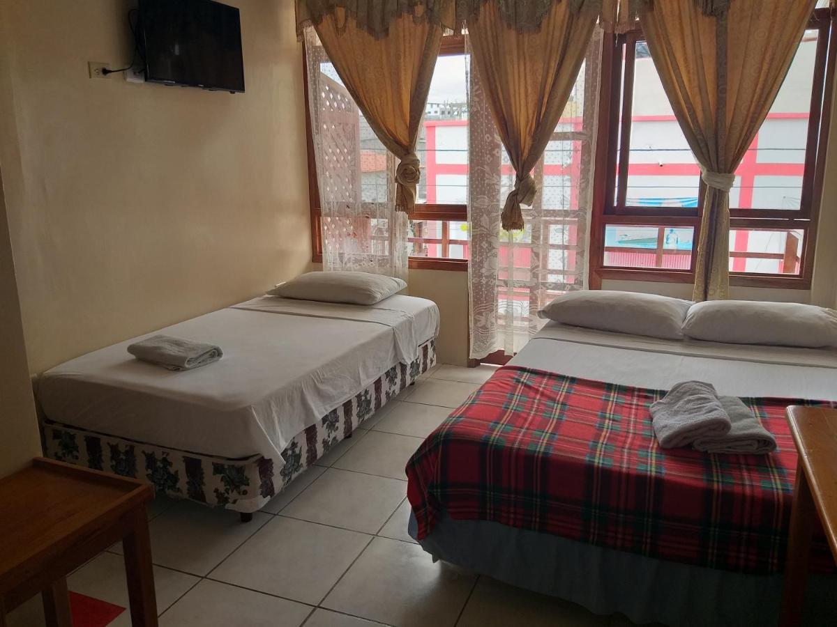 Hostal Miconia Puerto Ayora  Ngoại thất bức ảnh