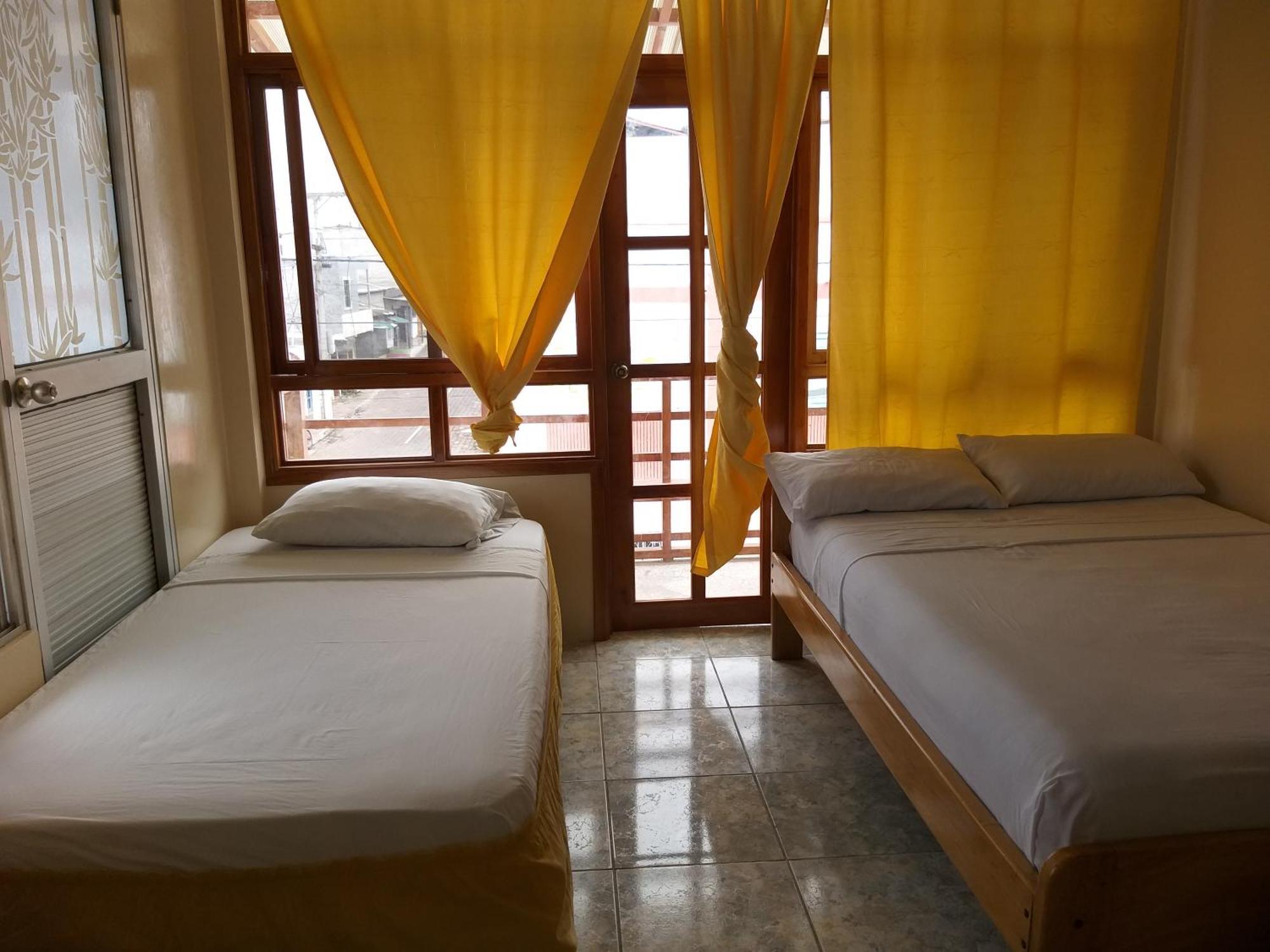 Hostal Miconia Puerto Ayora  Phòng bức ảnh