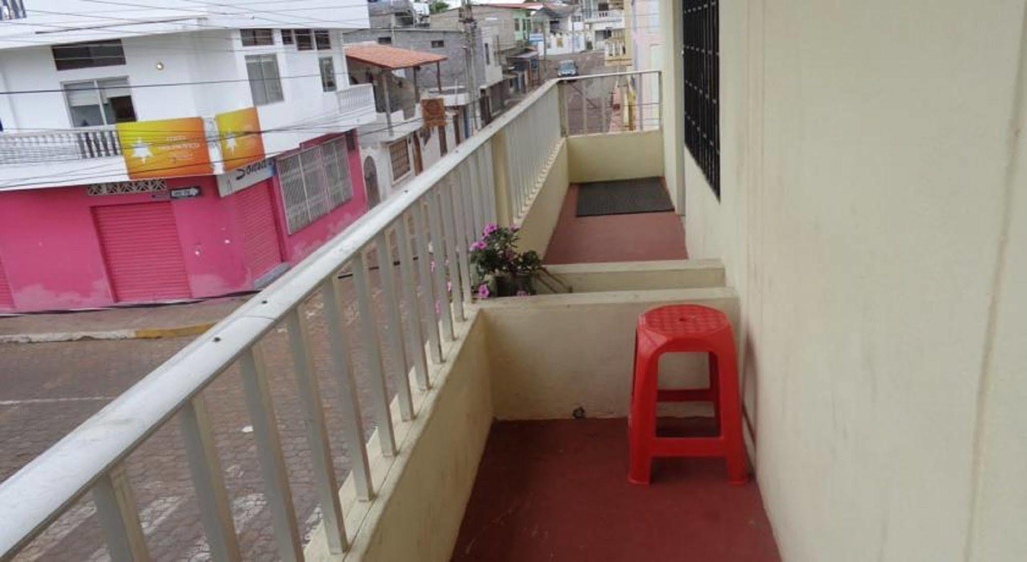 Hostal Miconia Puerto Ayora  Ngoại thất bức ảnh